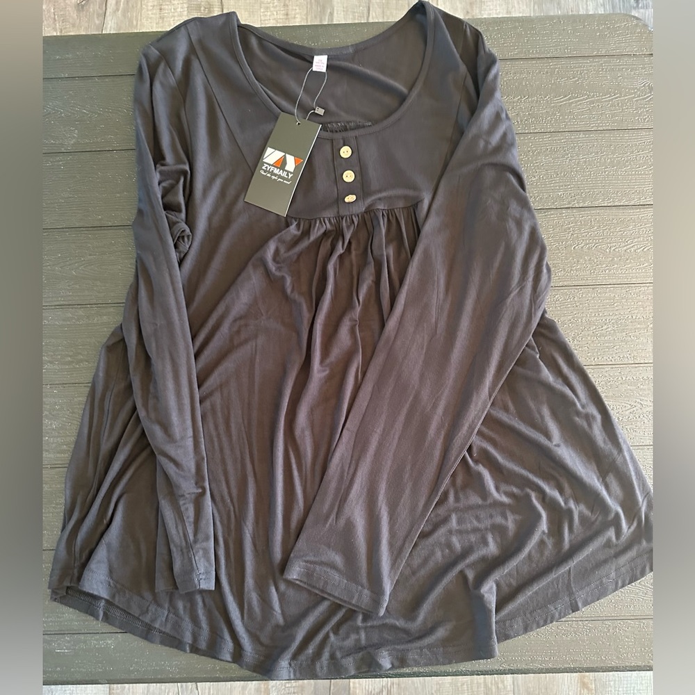 Zyfmaily Black button long sleeve t-shirt 1X NWT
